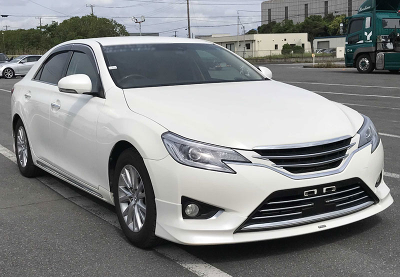 Used Toyota Mark X Sedans 2015 model in Pearl Used Cars Stock 65489